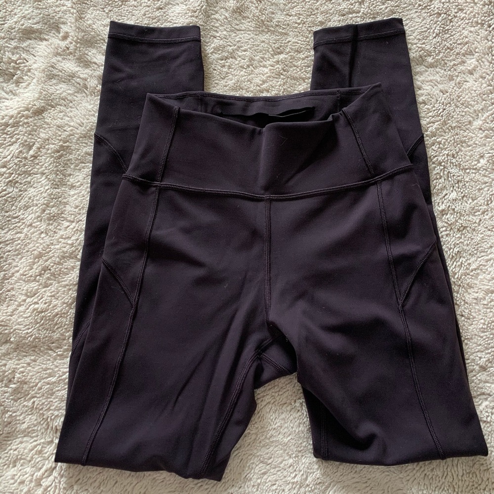 Lululemon In Movement EverLux Tights size 4